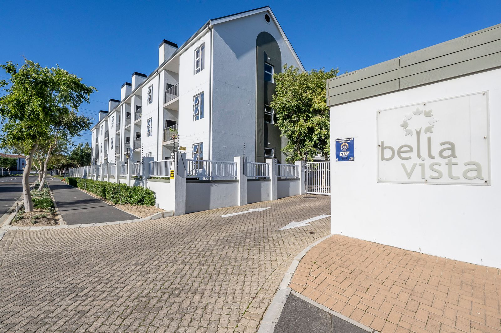 Investors Delight – 2 Bedroom Apartment in secure Bella Vista Estate
